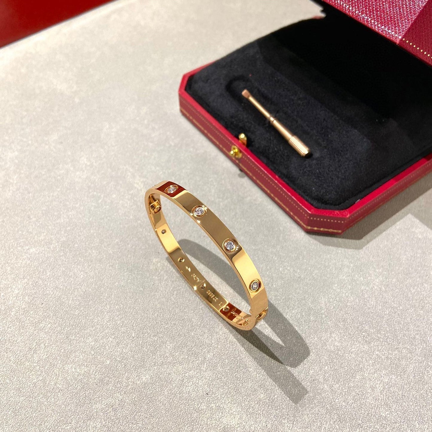 ¡®Glow Jewelry¡¯LOVE BRACELET 6.1MM 10 DIAMONDS