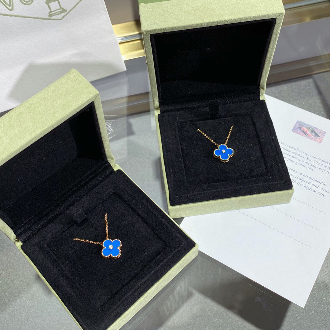 ¡®Glow Jewelry¡¯CLOVER 15MM DIAMOND AND BLUE AGATE NECKLACE