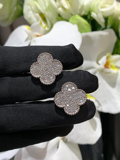 [Glow Jewelry]CLOVER 20MM MOTIFS DIAMOND STUD EARRINGS SILVER