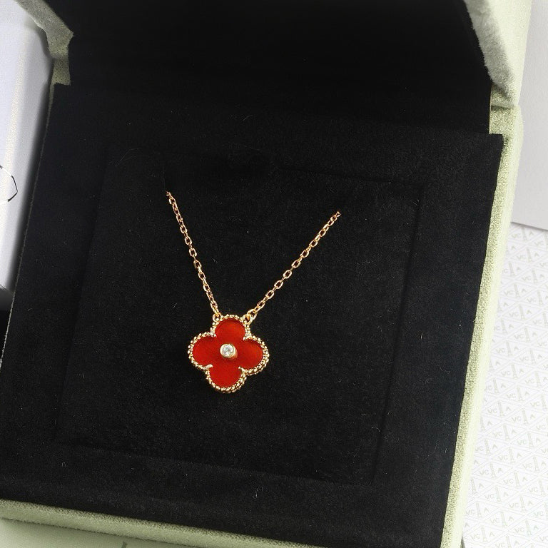 [Glow Jewelry]CLOVER 15MM DIAMOND CARNELIAN NECKLACE