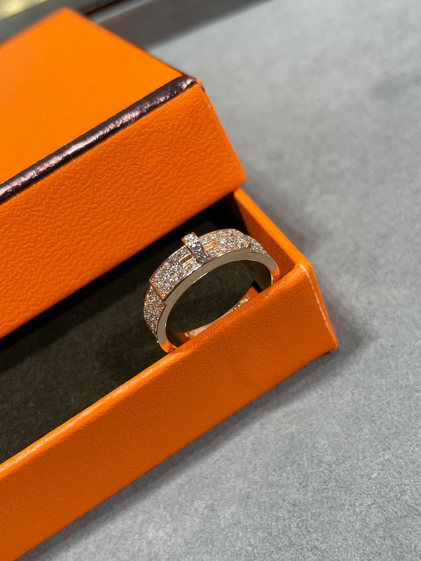 ¡®Glow Jewelry¡¯KELLY PINK GOLD DIAMOND RING