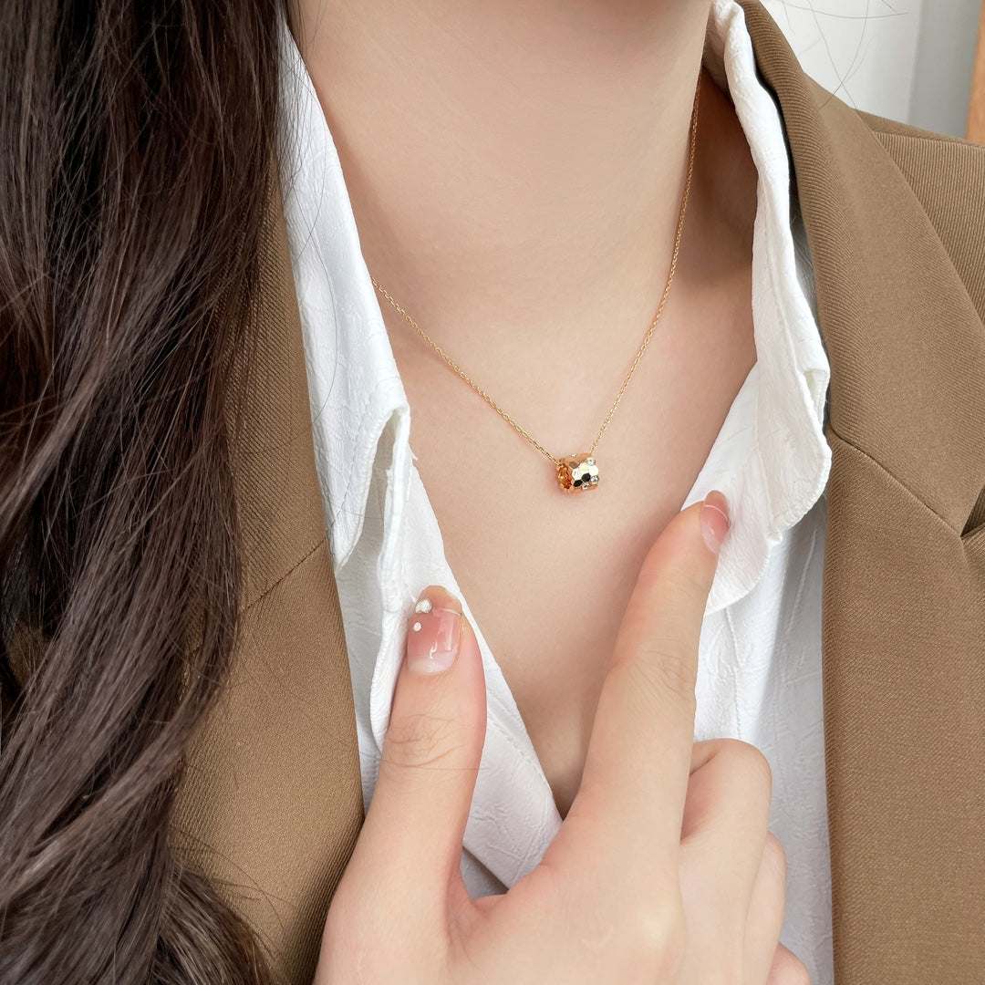 [Glow Jewelry]BEE MINI PEDANT DIAMOND NECKLACE