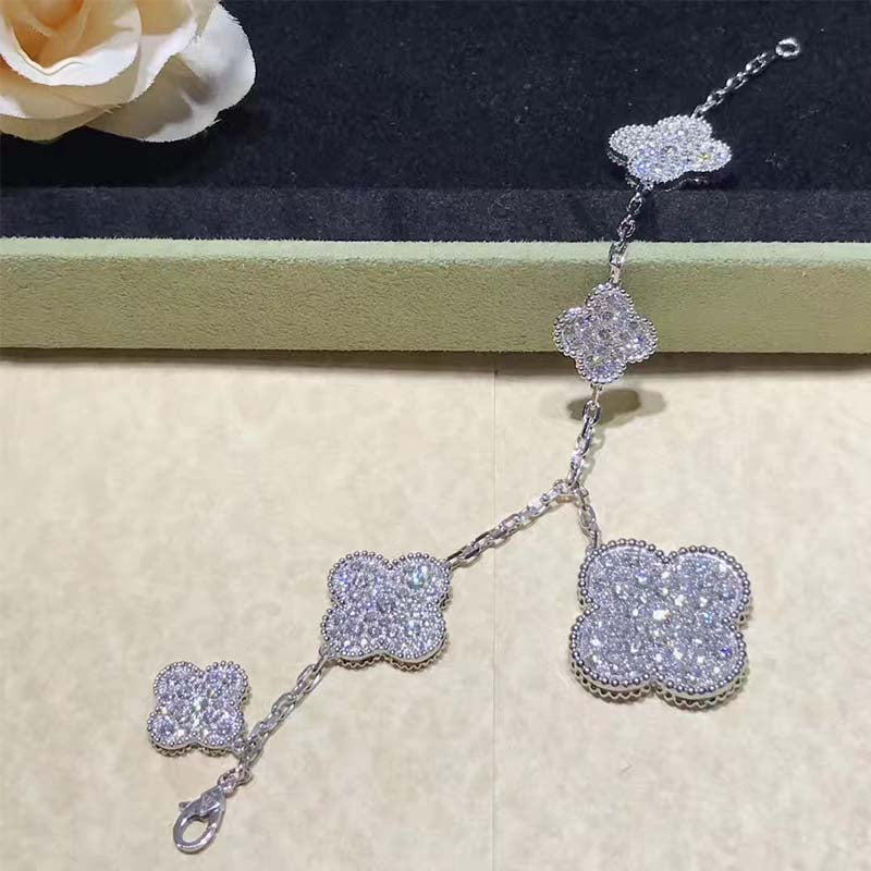 ¡®Glow Jewelry¡¯CLOVER 6 MOTIFS SILVER DIAMOND BRACELET