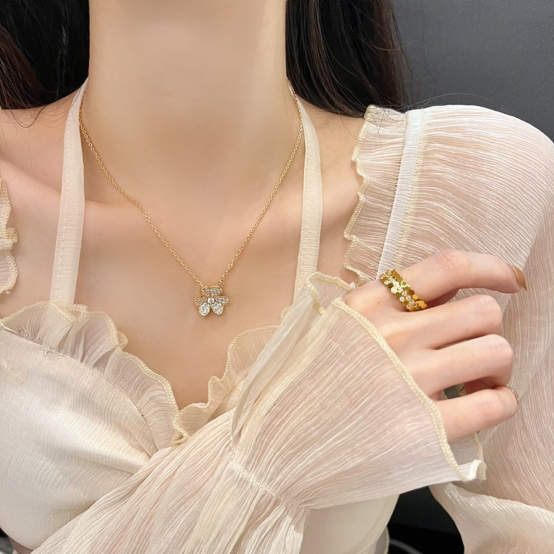 ¡®Glow Jewelry¡¯FLOWER DIAMOND NECKLACE