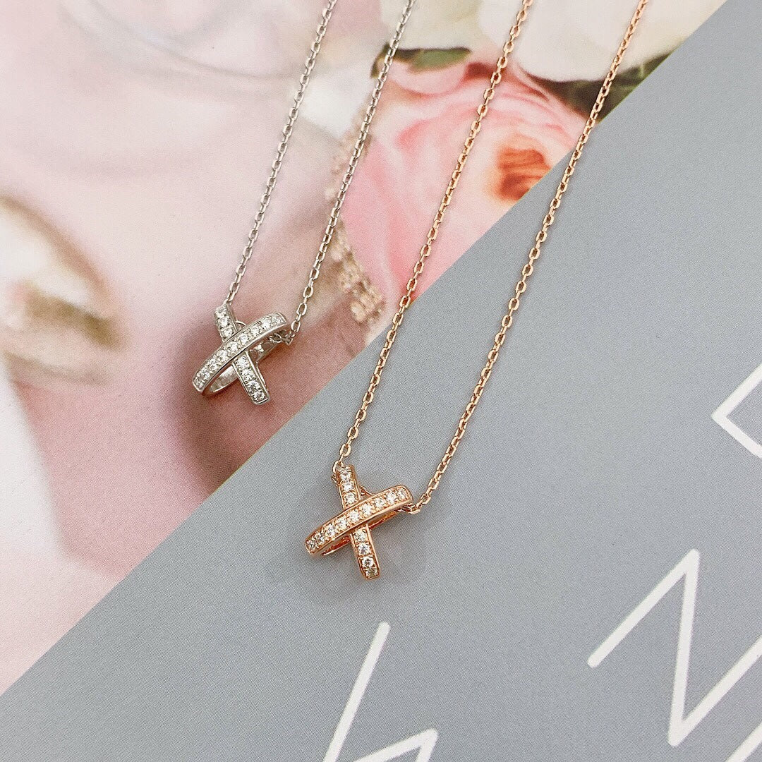 ¡®Glow Jewelry¡¯JEUX DE DIAMOND NECKLACE