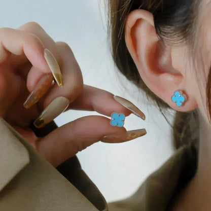 [Glow Jewelry]CLOVER MINI 9.5MM ONYX STUD EARRINGS SILVER