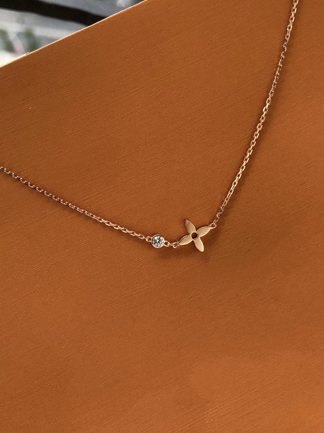 [Glow Jewelry]BLOSSOM PENDANT PINK GOLD AND DIAMOND