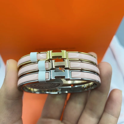 ®Glow Jewelry®クラシックHMクリック ピンク8MMエナメルブレスレット
