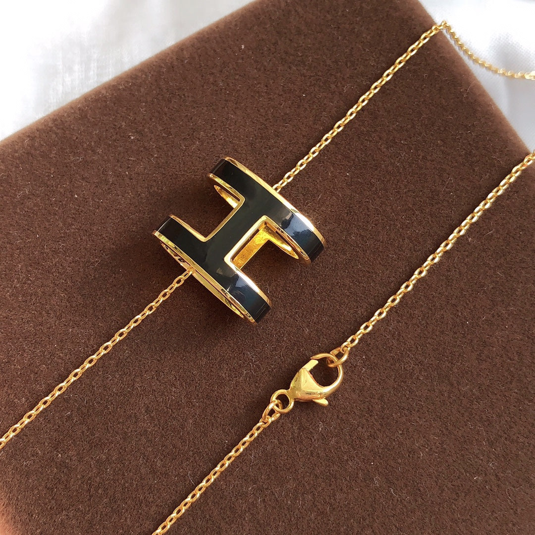 [Glow Jewelry]HM CLIC BLACK ENAMEL GOLD NECKLACE