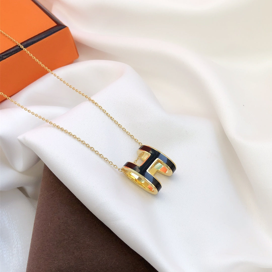 ¡®Glow Jewelry¡¯HM CLIC BLACK ENAMEL GOLD NECKLACE
