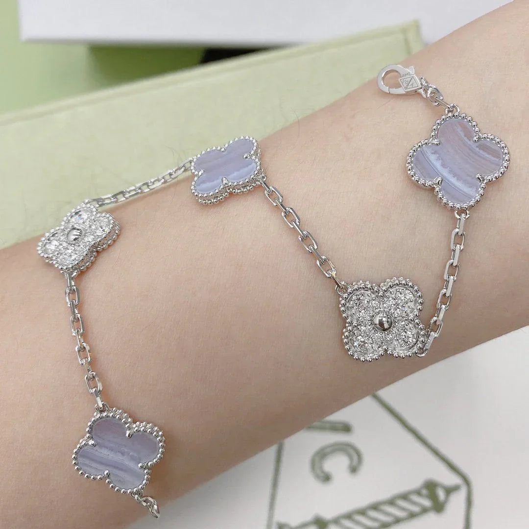 [Glow Jewelry]New  CLOVER 5 MOTIF PURPLE CHALCEDONY BRACELET COLLECTION