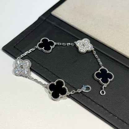 [Glow Jewelry]New CLOVER 5 MOTIF ONYXS BRACELET COLLECTION