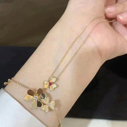 ¡®Glow Jewelry¡¯FRIVOLE GOLD FLOWER NECKLACE