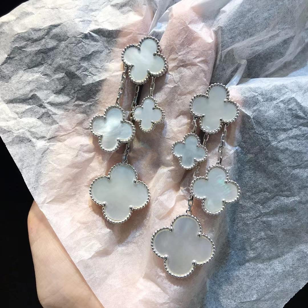 [Glow Jewelry]CLOVER EARRINGS WHITE MOP 4 MOTIFS SILVER