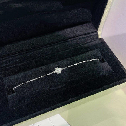 „Glow Jewelry“ KLEEBRAUT EINZELBLUMEN-ARMBAND SILBER