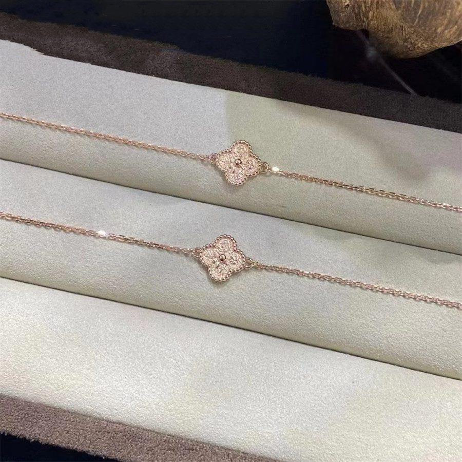 ¡®Glow Jewelry¡¯CLOVER SINGLE FLOWER BRACELET