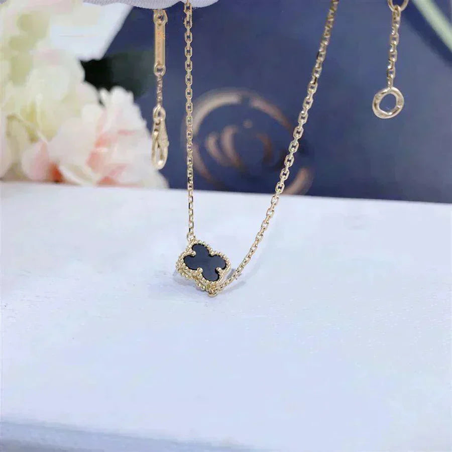 ¡®Glow Jewelry¡¯CLOVER ONYX SINGLE FLOWER BRACELET
