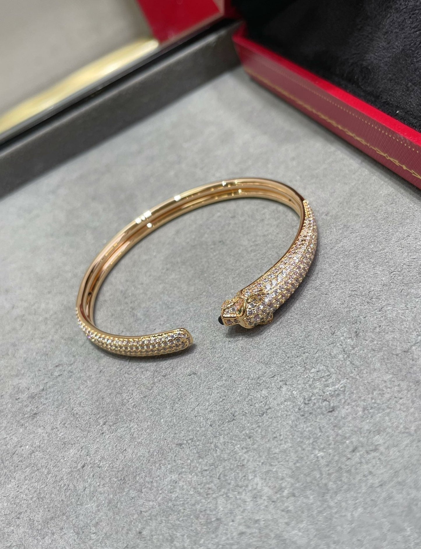 ¡®Glow Jewelry¡¯PANTHERE FULL DIAMOND OPEN BRACELET