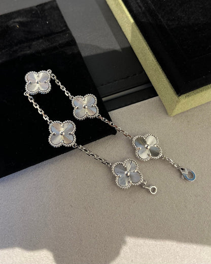 [Glow Jewelry]New  CLOVER 5 MOTIF LASER BRACELET COLLECTION